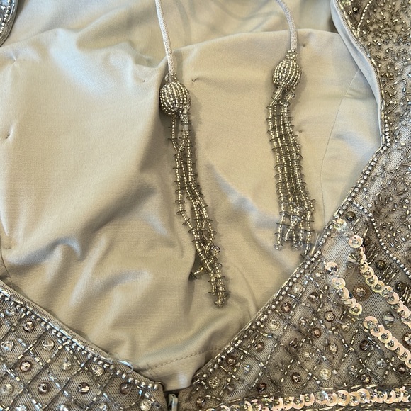 Sherri Hill Silver grey beaded long sleeve homecoming prom mini dress - Picture 7 of 11